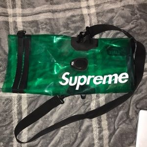 Cool waterproof supreme bag. Good for the upcoming season.